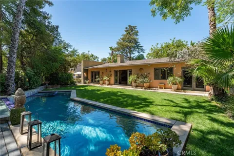 4956 Hood Drive