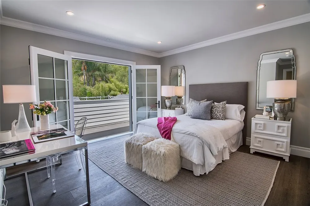 5546 JED SMITH ROAD Hidden Hills, CA 91302