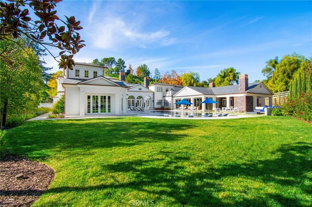 5546 JED SMITH ROAD Hidden Hills, CA 91302