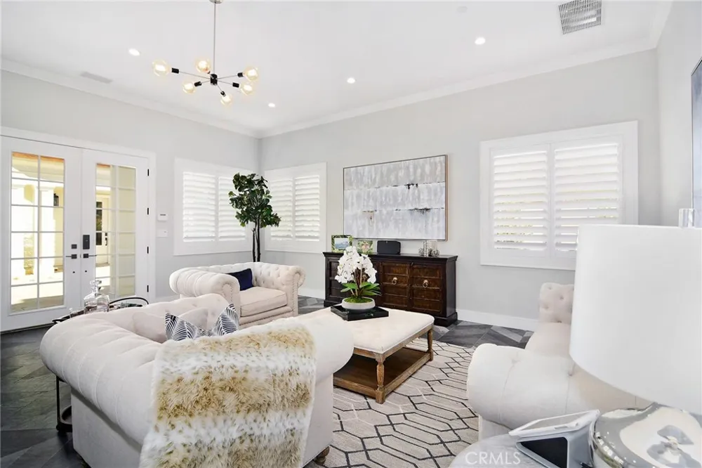 5546 JED SMITH ROAD Hidden Hills, CA 91302