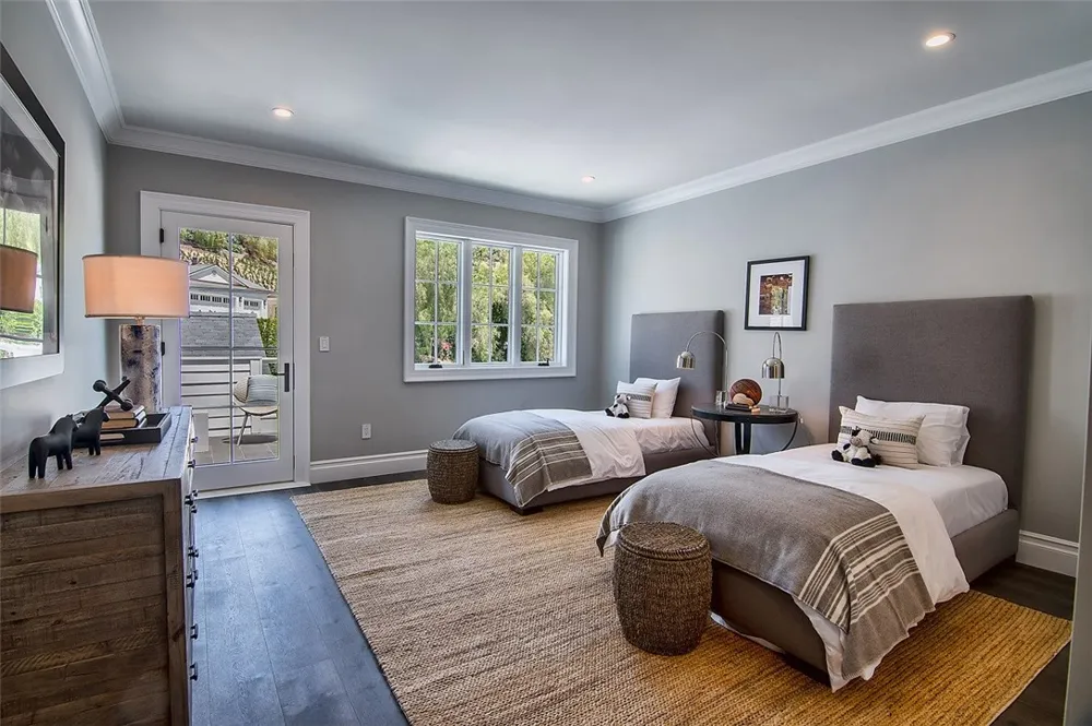 5546 JED SMITH ROAD Hidden Hills, CA 91302