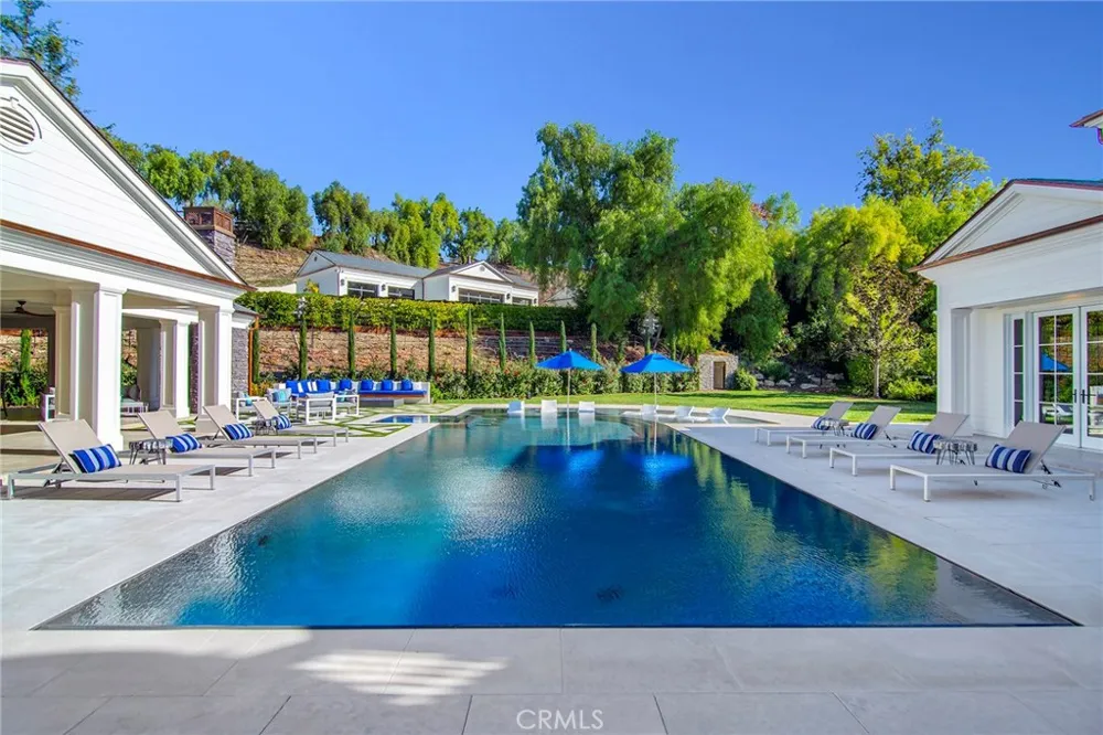 5546 JED SMITH ROAD Hidden Hills, CA 91302