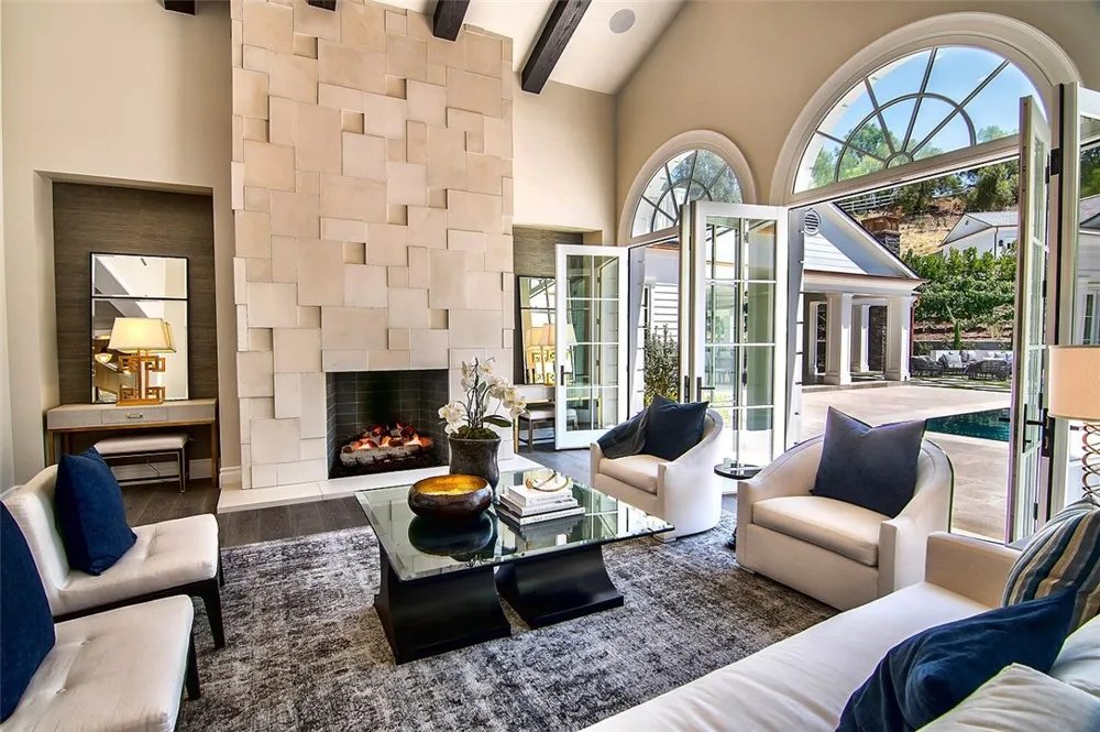 5546 JED SMITH ROAD Hidden Hills, CA 91302