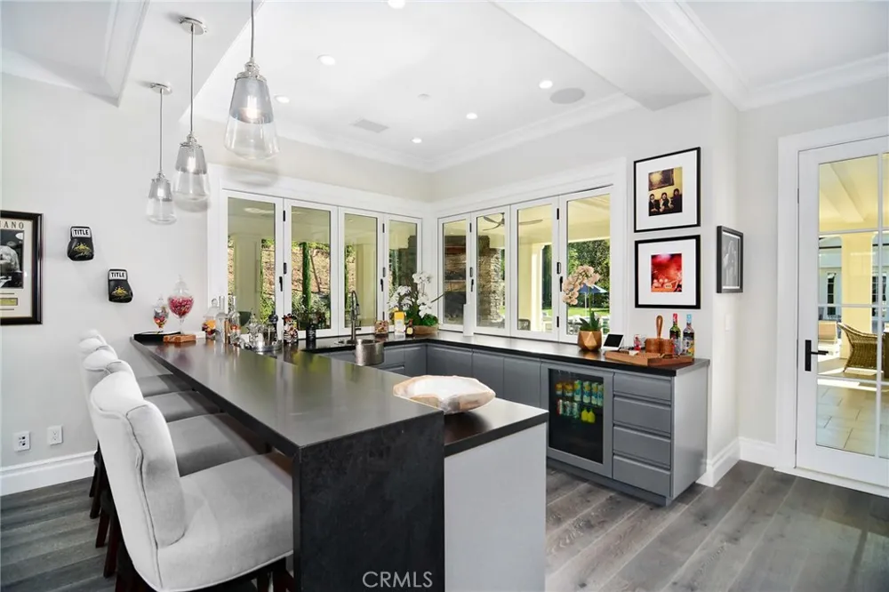 5546 JED SMITH ROAD Hidden Hills, CA 91302