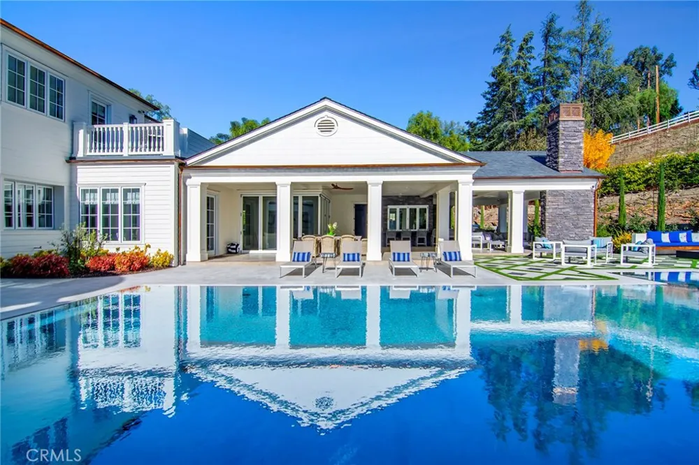5546 JED SMITH ROAD Hidden Hills, CA 91302