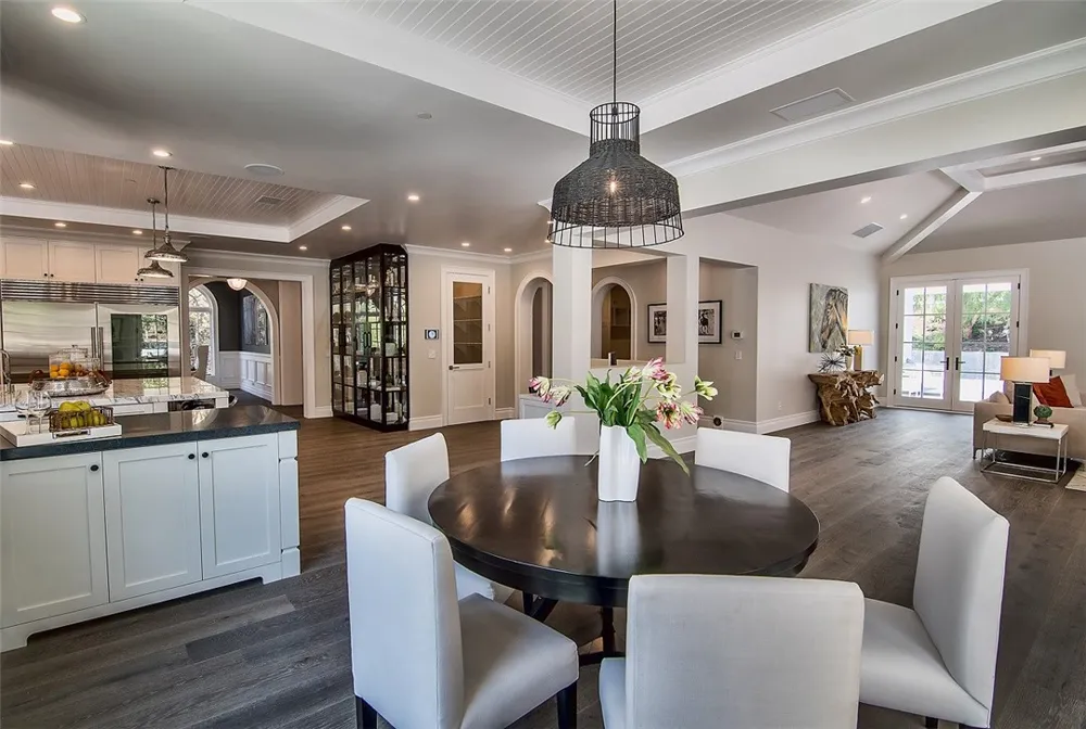5546 JED SMITH ROAD Hidden Hills, CA 91302