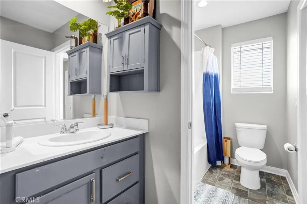 4570 Eagle Perris, CA 92571