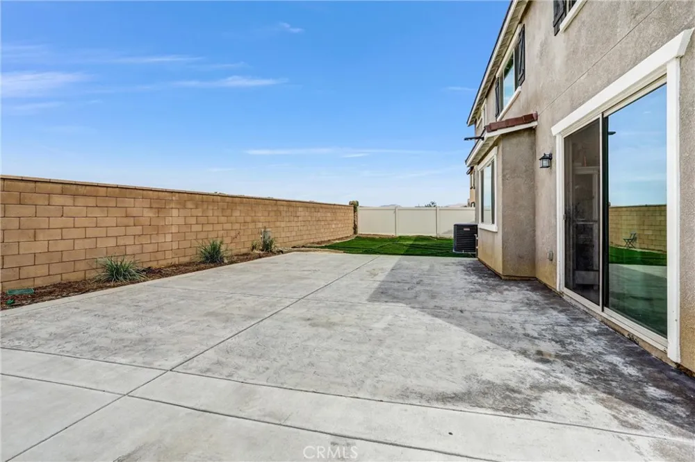 4570 Eagle Perris, CA 92571