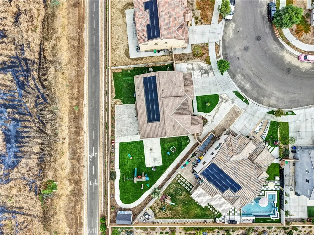 4570 Eagle Avenue Perris, CA 92571