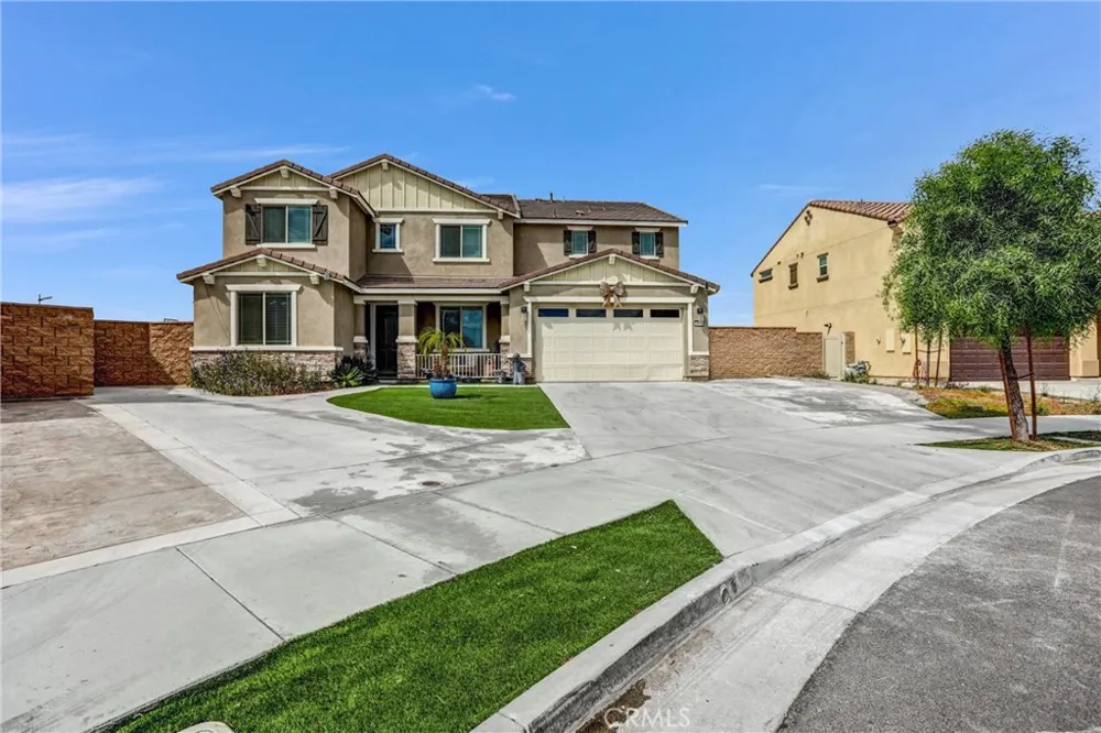 4570 Eagle Avenue Perris, CA 92571