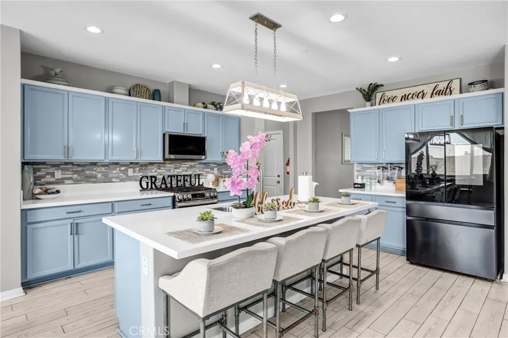 4570 Eagle Perris, CA 92571