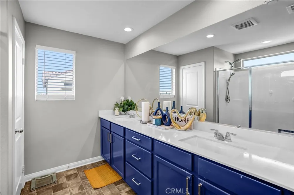 4570 Eagle Perris, CA 92571