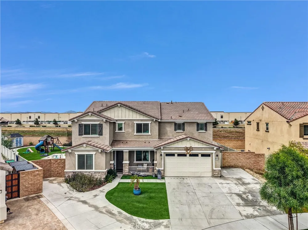 4570 Eagle Perris, CA 92571