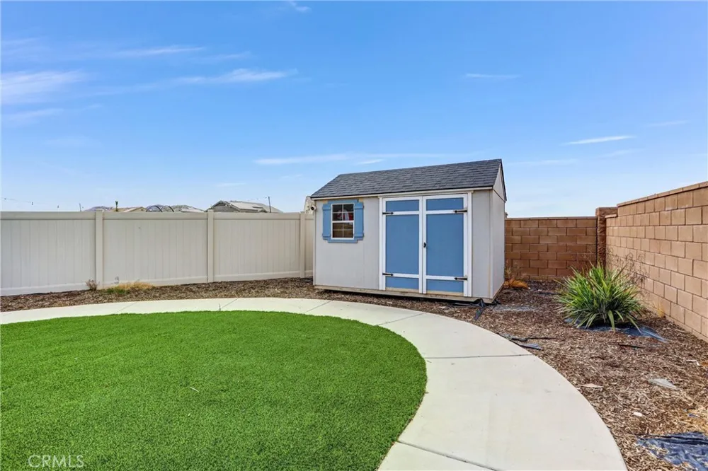 4570 Eagle Perris, CA 92571