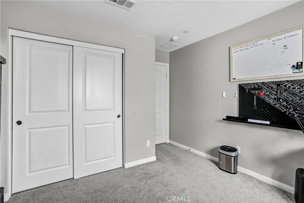 4570 Eagle Perris, CA 92571