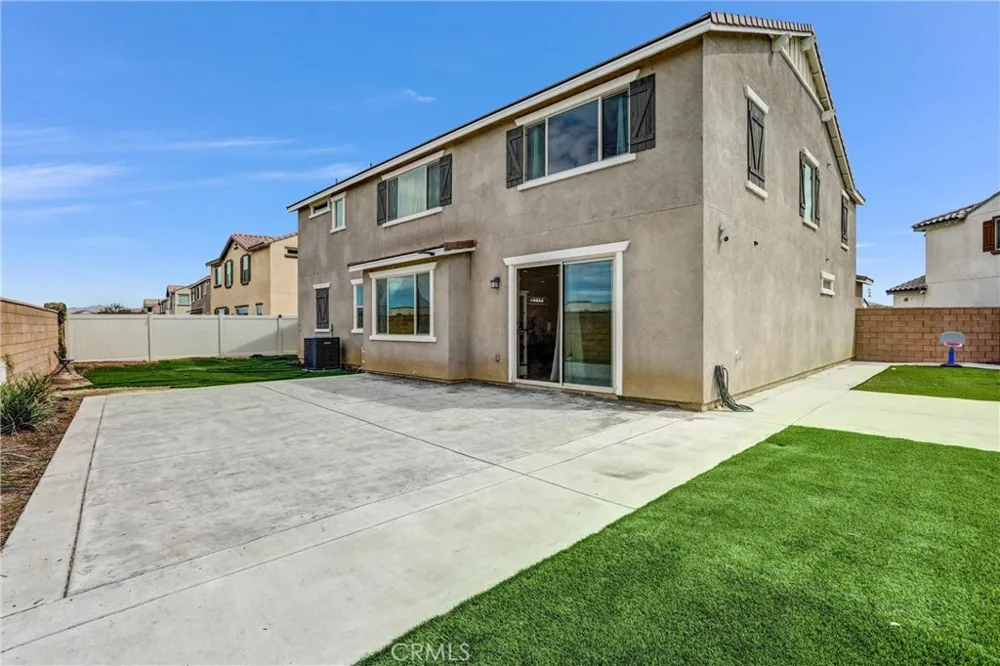 4570 Eagle Perris, CA 92571