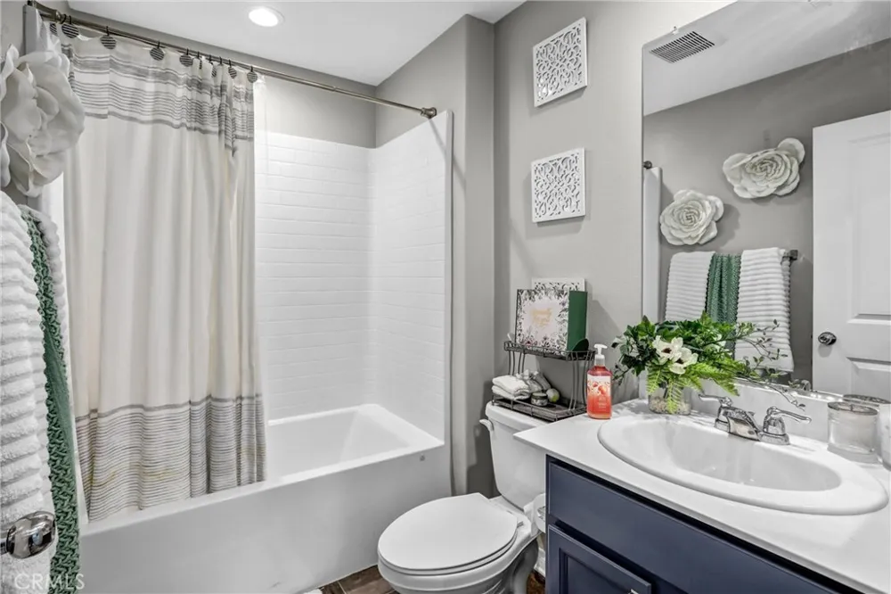 4570 Eagle Perris, CA 92571