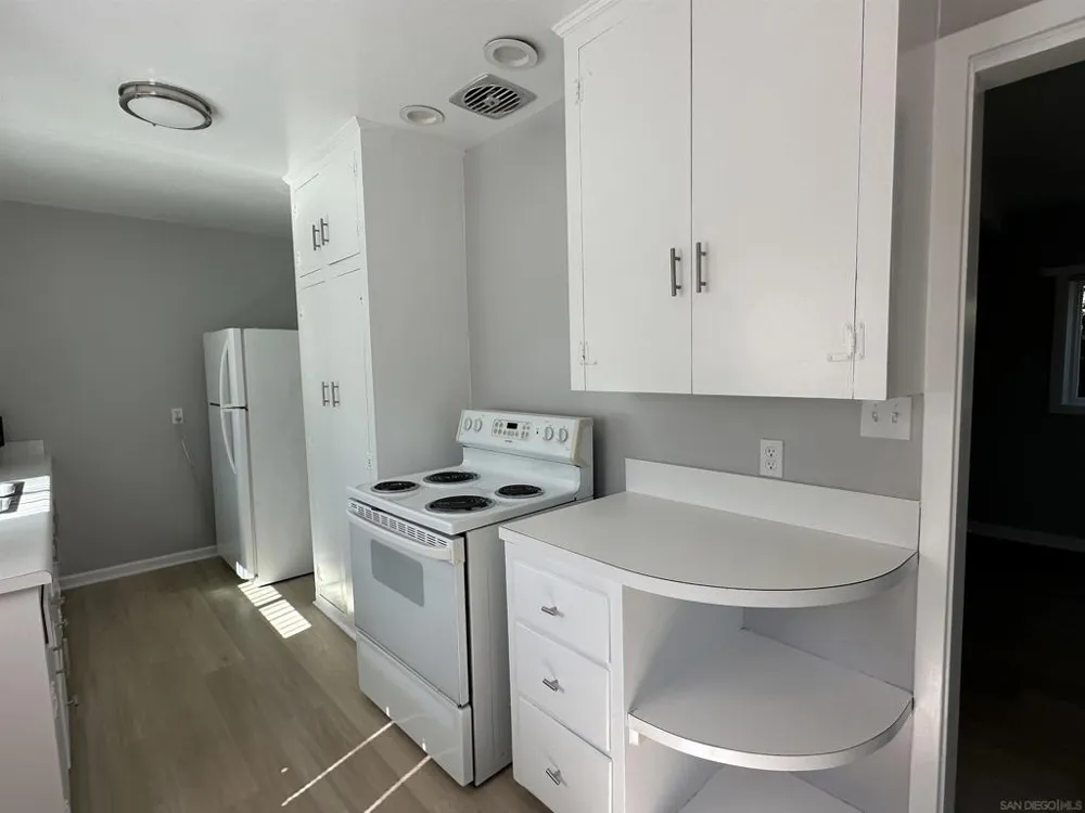 3722 Street San Diego, CA 92109