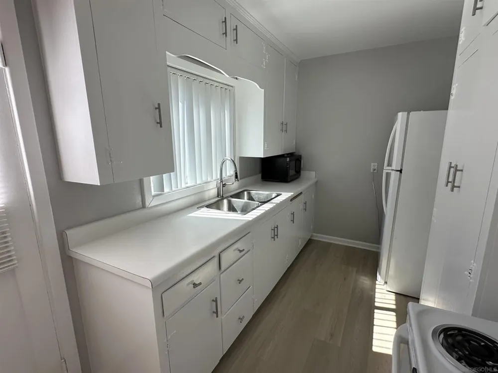 3722 Street San Diego, CA 92109