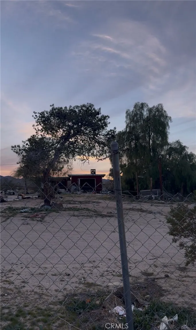 3122 Dusty Mile Landers, CA 92285