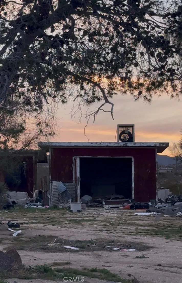 3122 Dusty Mile Landers, CA 92285