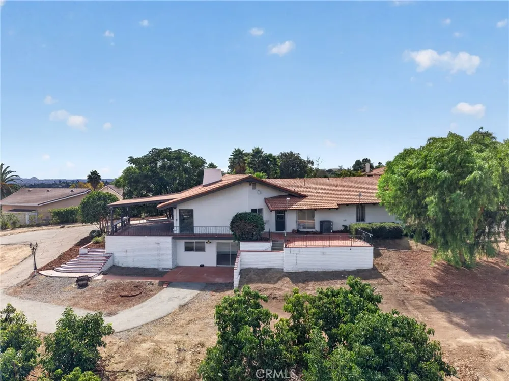 2801 E Mission Fallbrook, CA 92028