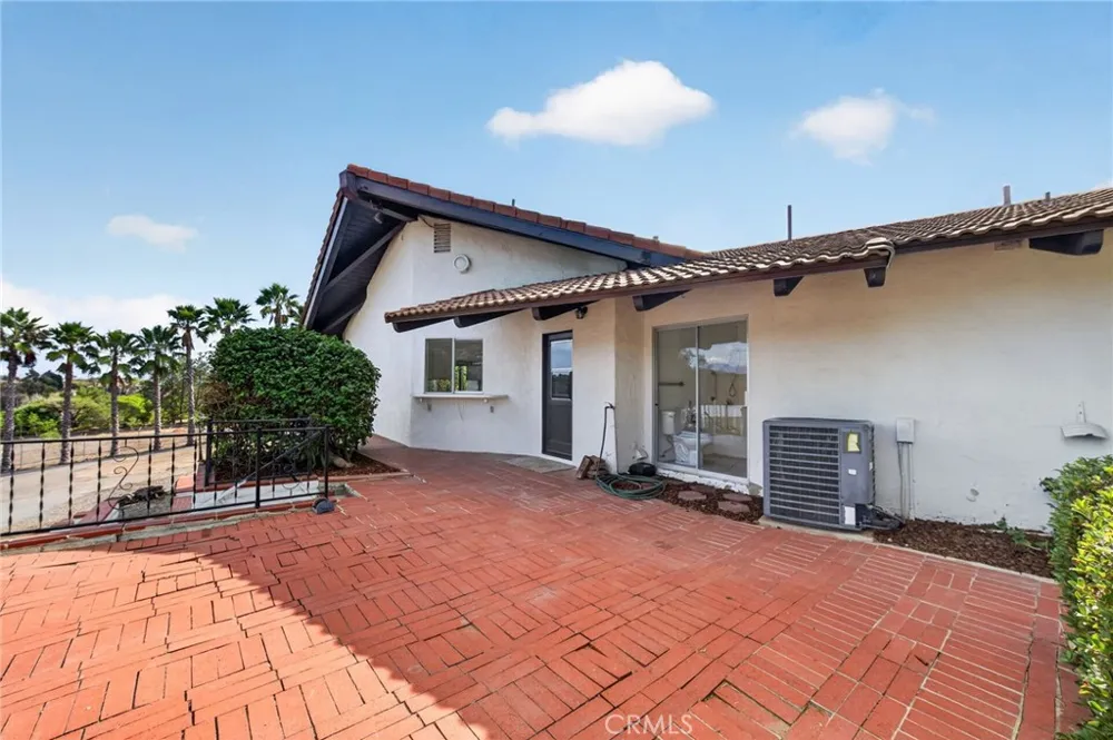 2801 E Mission Fallbrook, CA 92028
