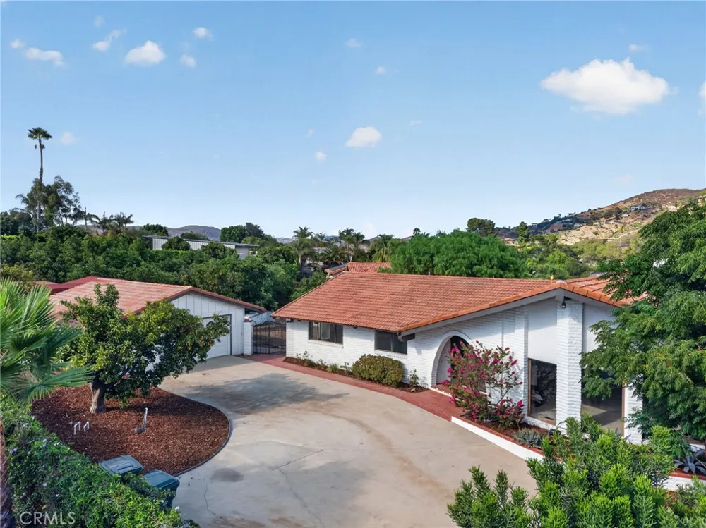 2801 E Mission Fallbrook, CA 92028