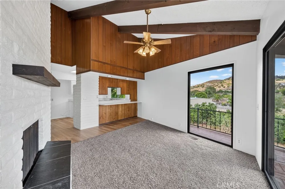 2801 E Mission Fallbrook, CA 92028