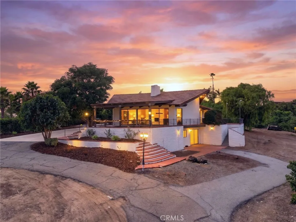 2801 E Mission Fallbrook, CA 92028