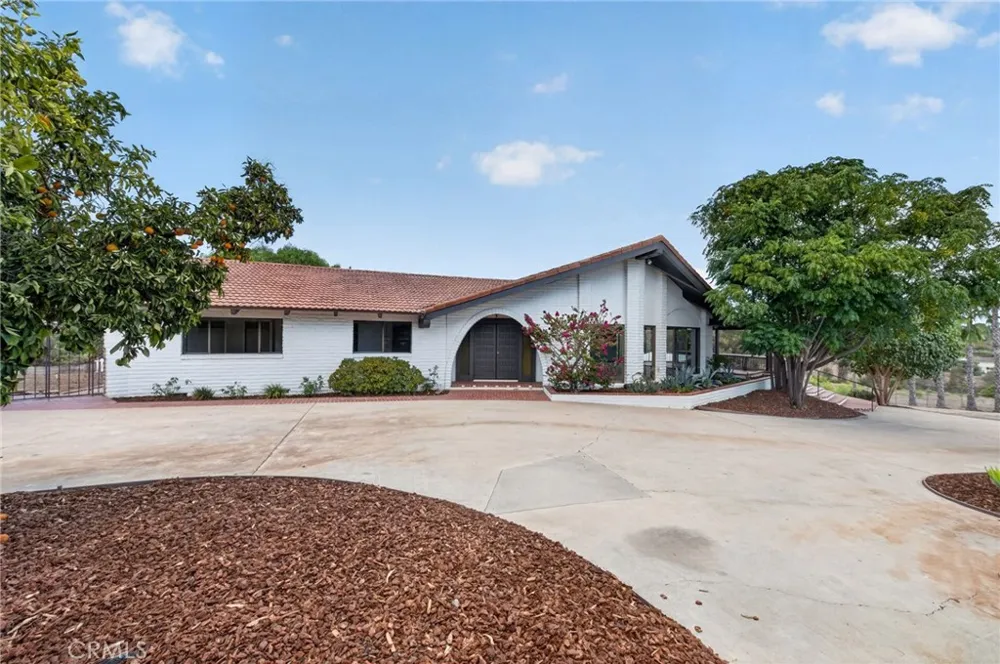 2801 E Mission Fallbrook, CA 92028