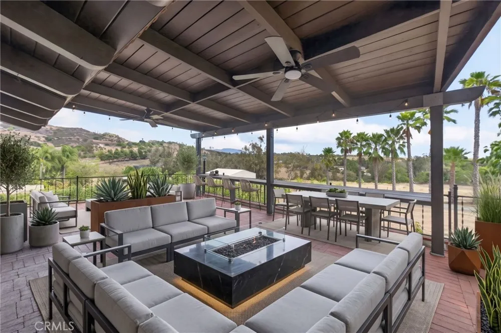 2801 E Mission Fallbrook, CA 92028