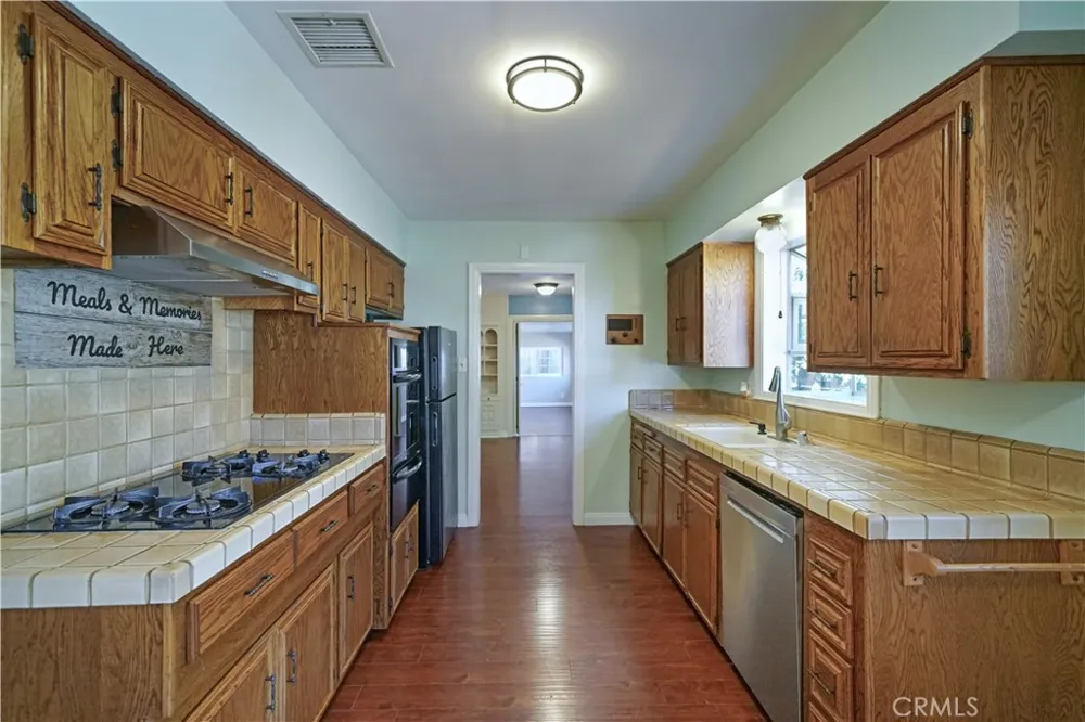 14710 Terryknoll Drive Whittier, CA 90604
