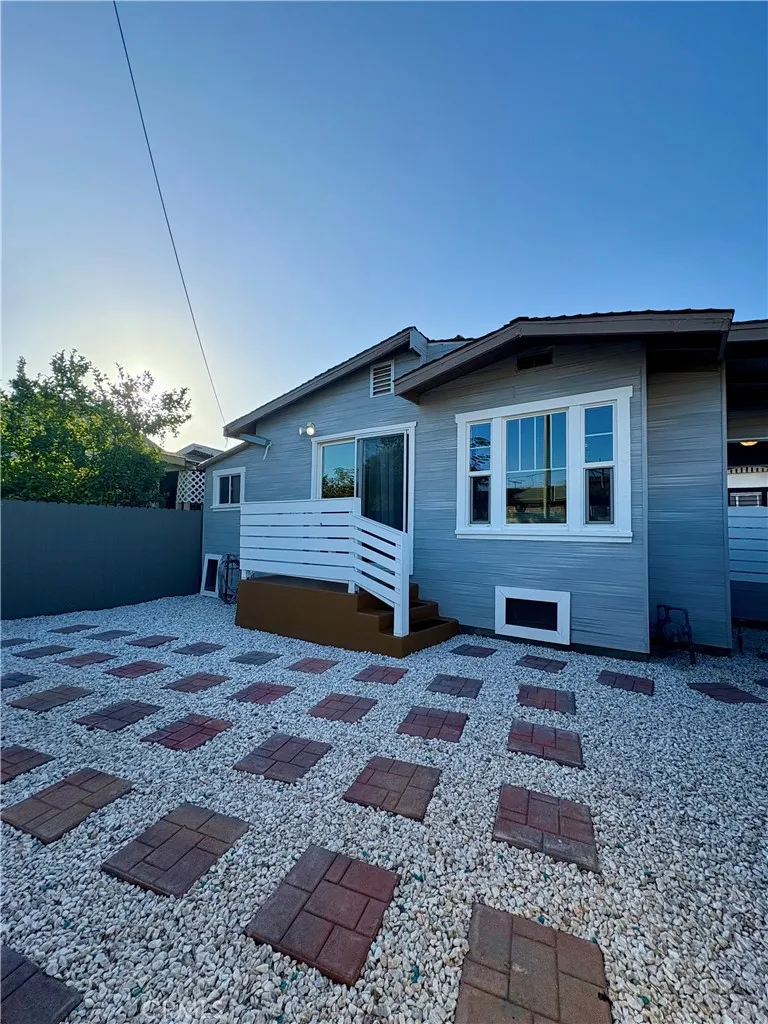 166 French Los Angeles, CA 90065