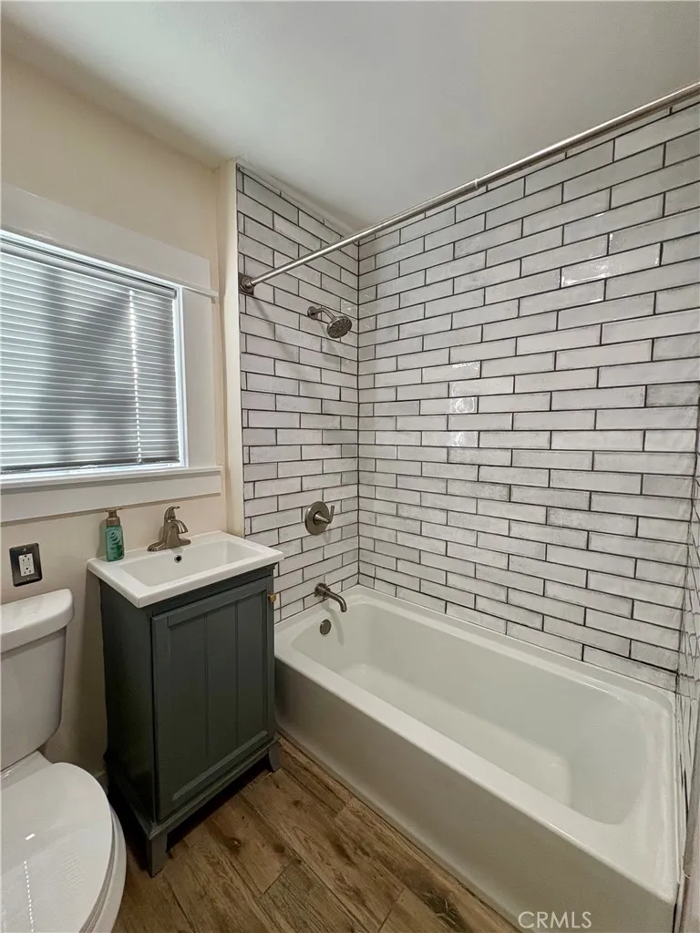 166 French Los Angeles, CA 90065