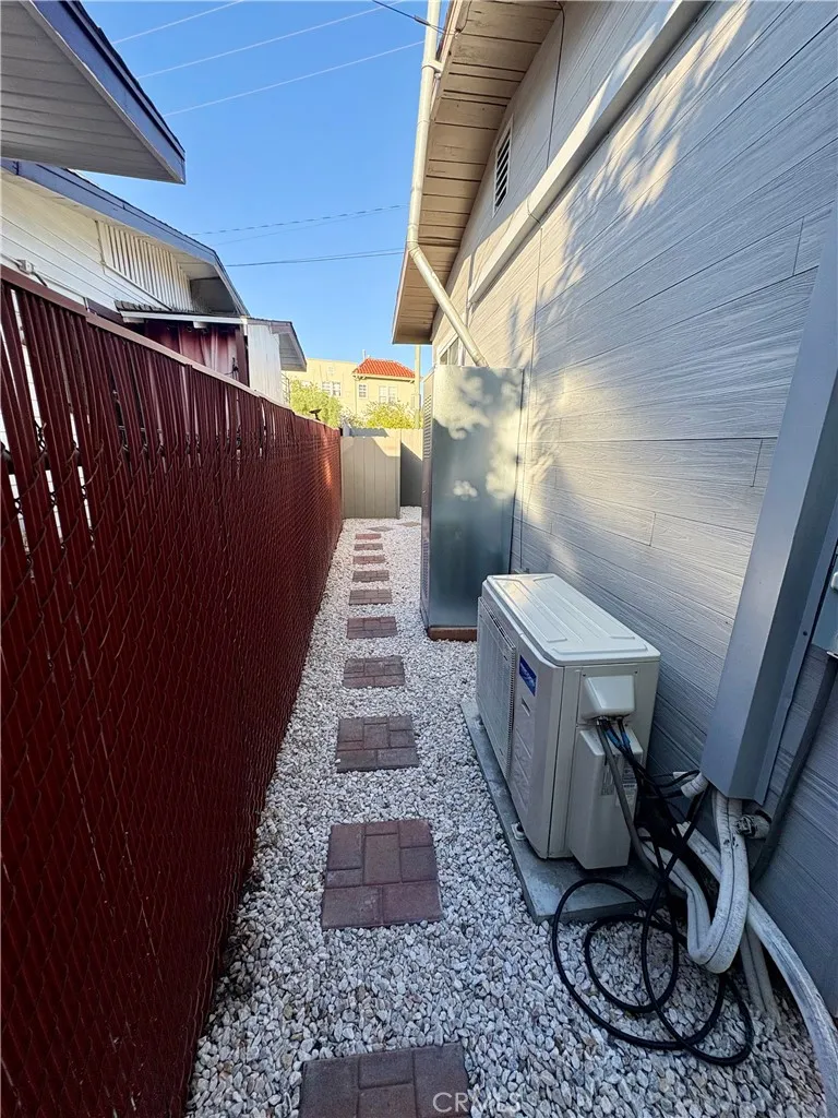 166 French Los Angeles, CA 90065