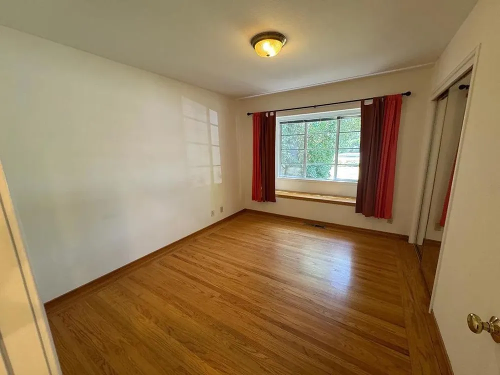 1804 Newcastle Drive Los Altos, CA 94024