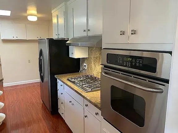 1804 Newcastle Drive Los Altos, CA 94024
