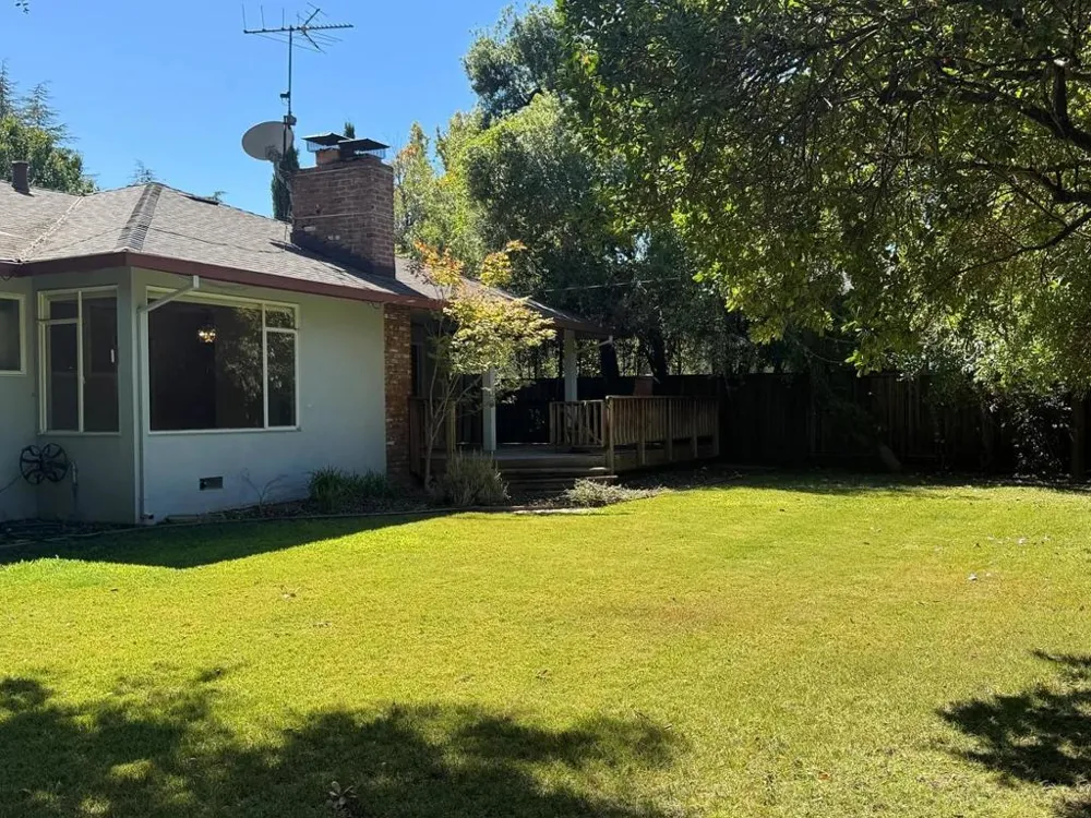 1804 Newcastle Drive Los Altos, CA 94024