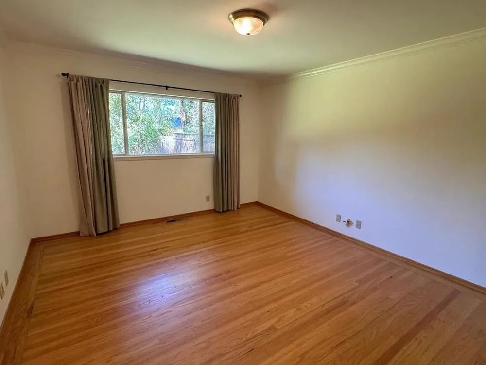 1804 Newcastle Drive Los Altos, CA 94024