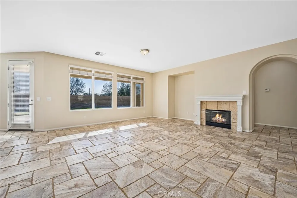 28365 Little Lake Court Menifee, CA 92585