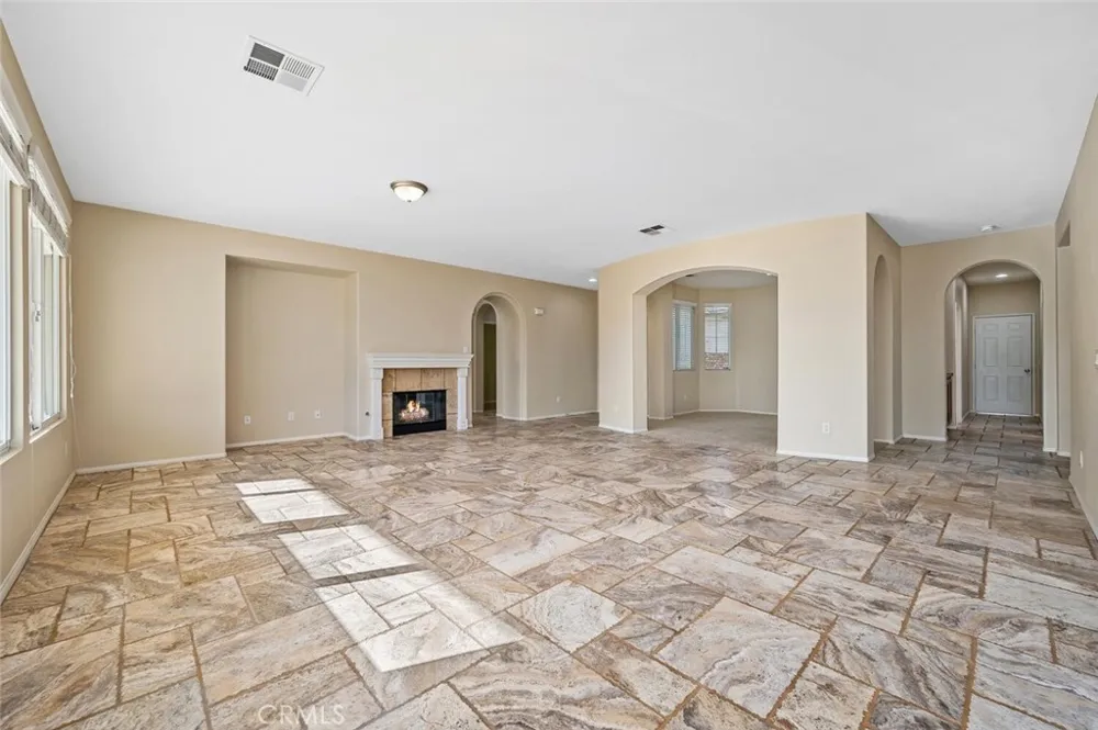 28365 Little Lake Court Menifee, CA 92585