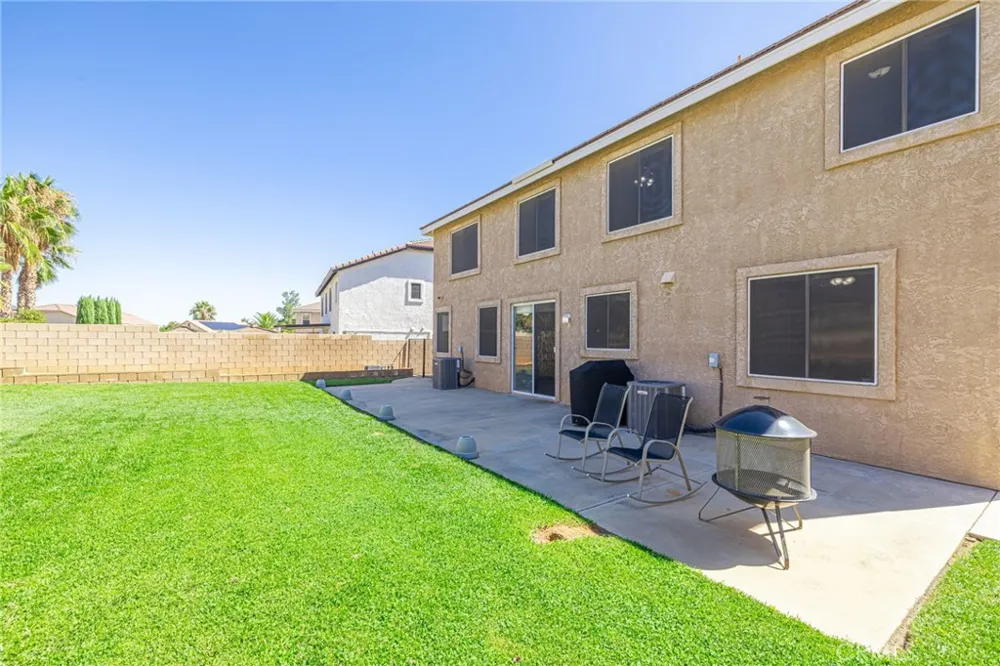 40125 Watford Way Palmdale, CA 93551