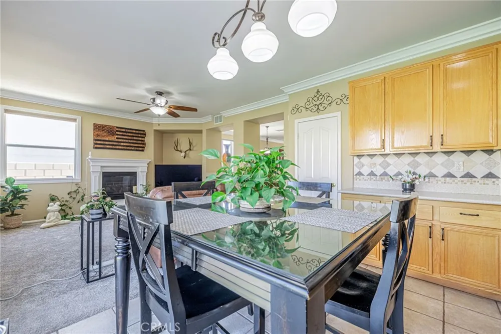 40125 Watford Way Palmdale, CA 93551