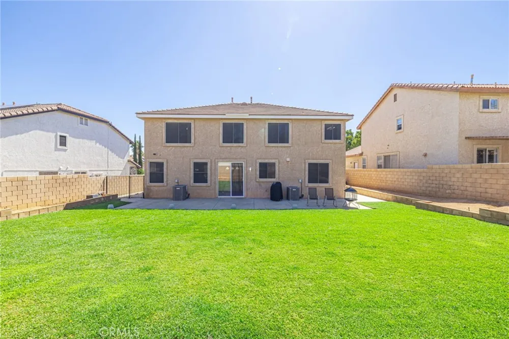 40125 Watford Way Palmdale, CA 93551
