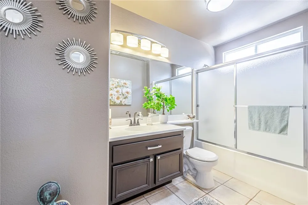 40125 Watford Way Palmdale, CA 93551