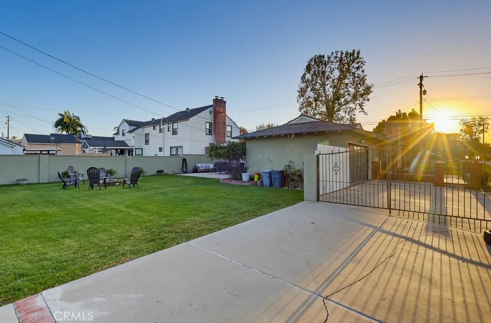 10904 La Mirada Boulevard Whittier, CA 90604