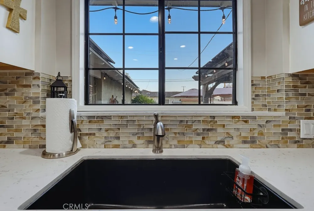 10904 La Mirada Boulevard Whittier, CA 90604