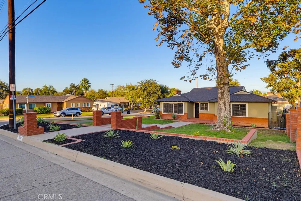 10904 La Mirada Boulevard Whittier, CA 90604