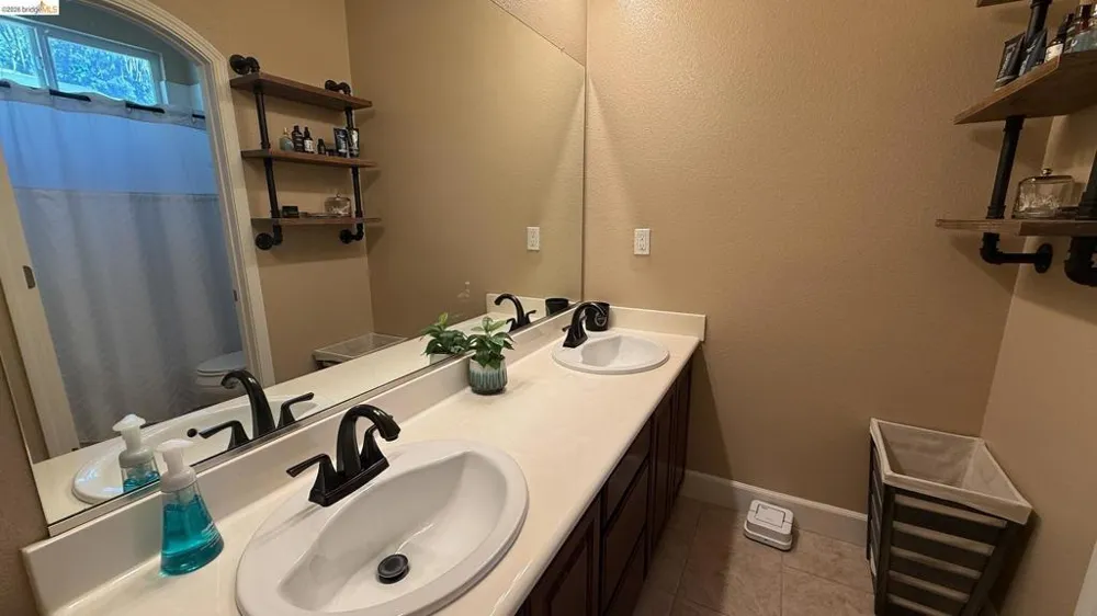 453 Emerson Court Discovery Bay, CA 94505